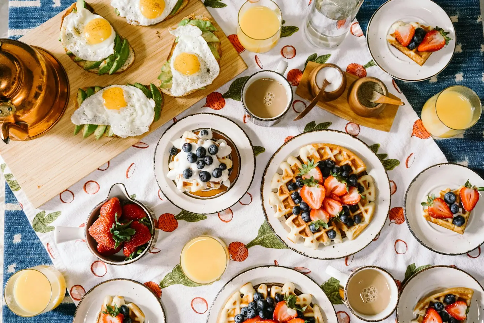 A restaurant menu’s dishes laid out on a table, managed from one menu system